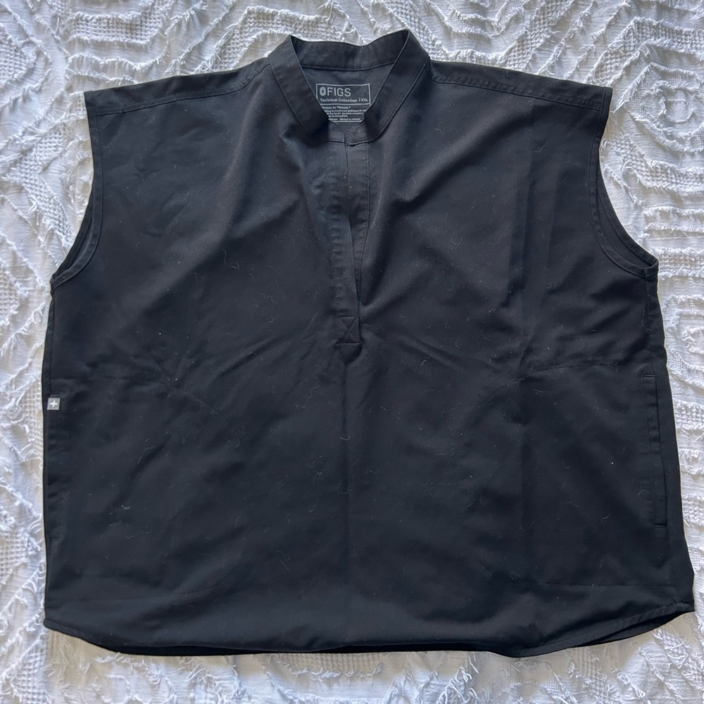 XXL FIGS Black Rafaela Scrub Top